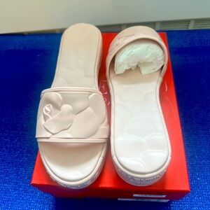 Size 42 Valentino rubber heeled sandals